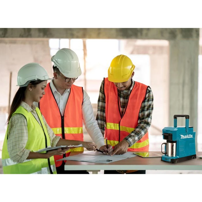 Makita DCM501Z, Akku 18V, Kunststoff, Blau-schwarz, Für 4 Tassen, Kaffeemaschine 3 Makita DCM501Z, Akku 18V, Kunststoff, Blau-schwarz, Für 4 Tassen, Kaffeemaschine – Bild 3